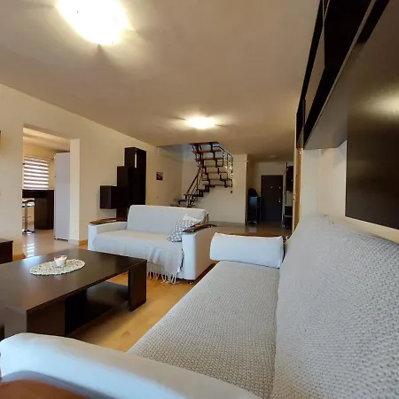 Penthouse Residence Apartman